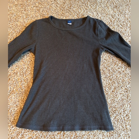 Old Navy Longsleeve bundle - Picture 3 of 3